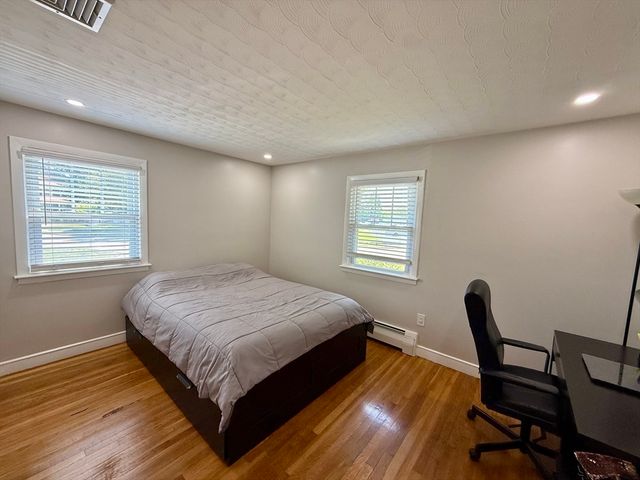 258 Plain St, Brockton, MA 02302
