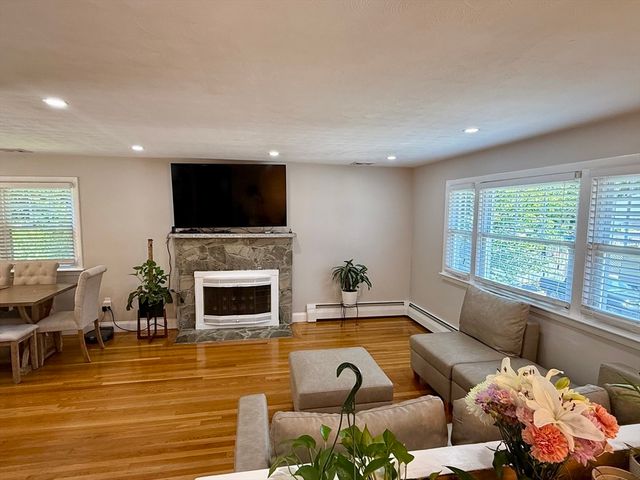 258 Plain St, Brockton, MA 02302