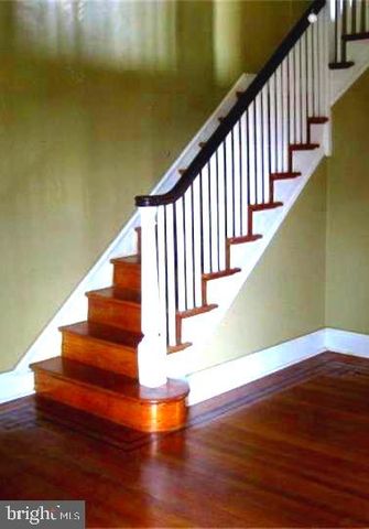 7517 PARKVIEW RD, Upper Darby, PA 19082