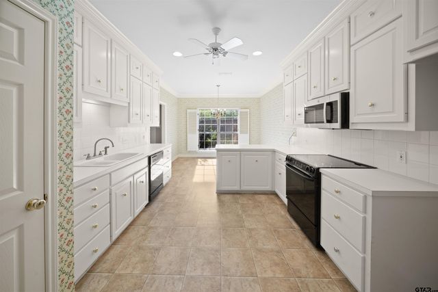 3134 Stanford CT, Tyler, TX 75701