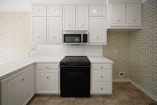 3134 Stanford CT, Tyler, TX 75701
