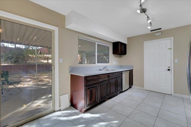 6978 Brayton Ave, Citrus Heights, CA 95621