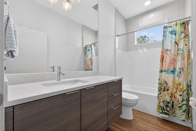 6163 2ND AVENUE S, St Petersburg, FL 33707