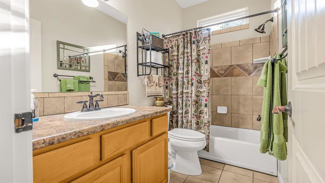 1272 14 Road, Loma, CO 81524