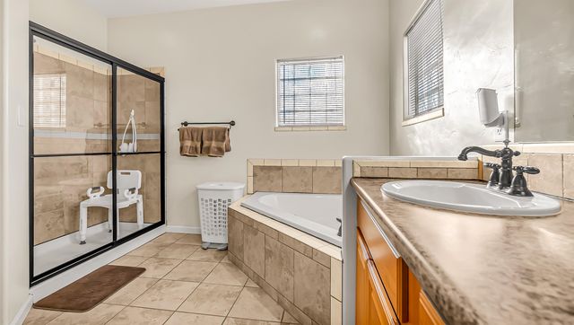 1272 14 Road, Loma, CO 81524