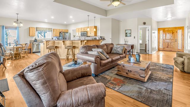 1272 14 Road, Loma, CO 81524