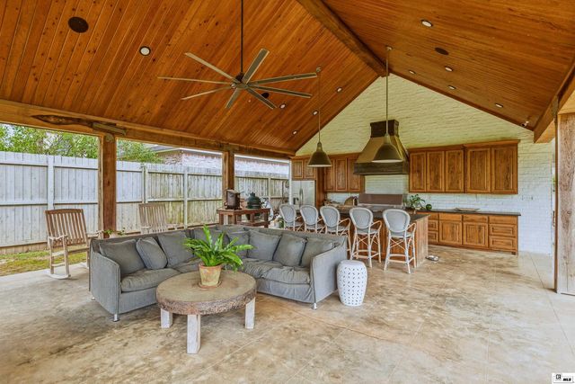 113 COUNTRY CLUB ROAD, Monroe, LA 71201