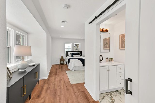 5686 N River Forest DRIVE, Glendale, WI 53209