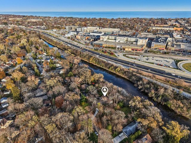 5686 N River Forest DRIVE, Glendale, WI 53209