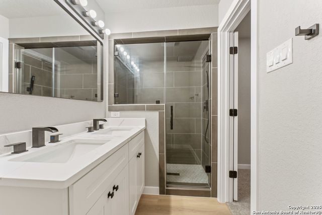 438 SCOTTY DR, San Antonio, TX 78227