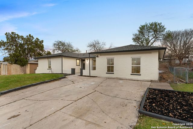 438 SCOTTY DR, San Antonio, TX 78227