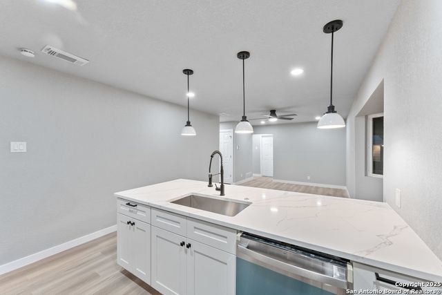 438 SCOTTY DR, San Antonio, TX 78227