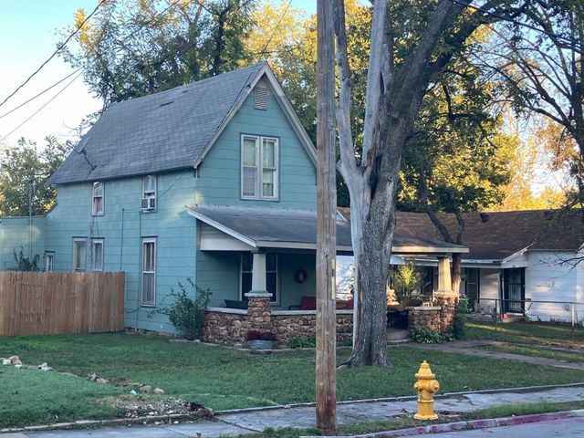 1131 Lyon Street, Carthage, MO 64836