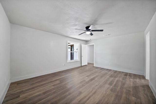 6758 Cartagena Court, Fort Worth, TX 76133