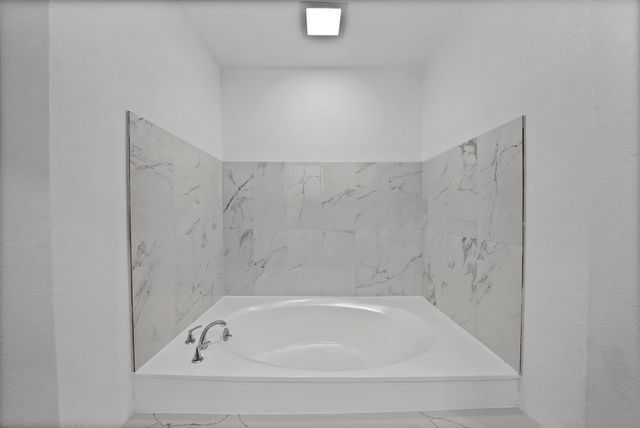 6758 Cartagena Court, Fort Worth, TX 76133