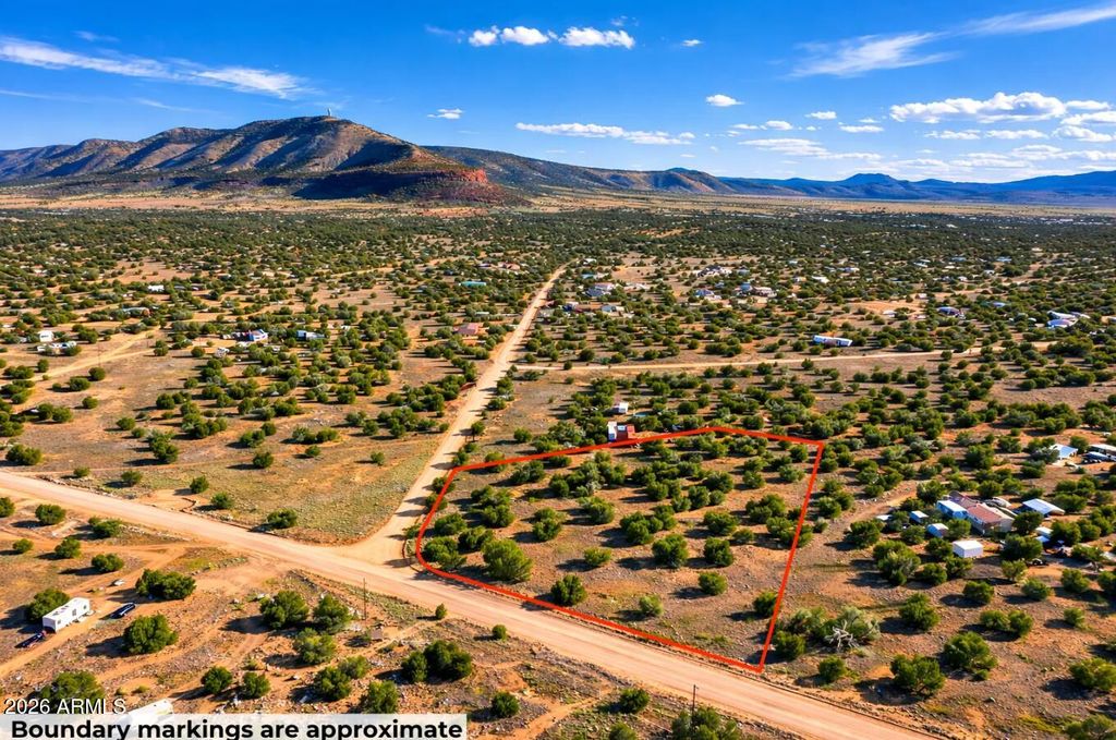 Image 1 of property listing at 53605 N BRIDGE CANYON Parkway 404, Seligman, AZ 86337