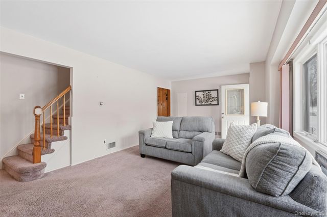 15 Wenzel Lane, Stony Point, NY 10980