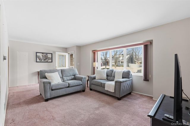 15 Wenzel Lane, Stony Point, NY 10980