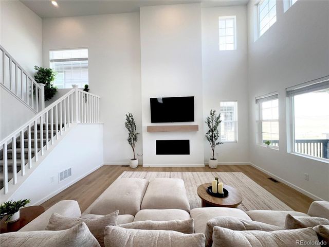 8812 Whiteclover St, Littleton, CO 80125