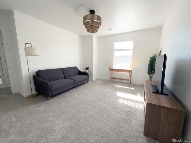 8812 Whiteclover St, Littleton, CO 80125