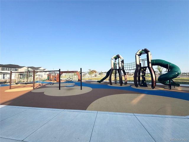 8812 Whiteclover St, Littleton, CO 80125