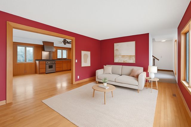 22521 Ironwood Road, Lakeville, MN 55044