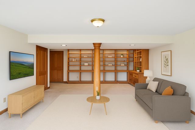 22521 Ironwood Road, Lakeville, MN 55044