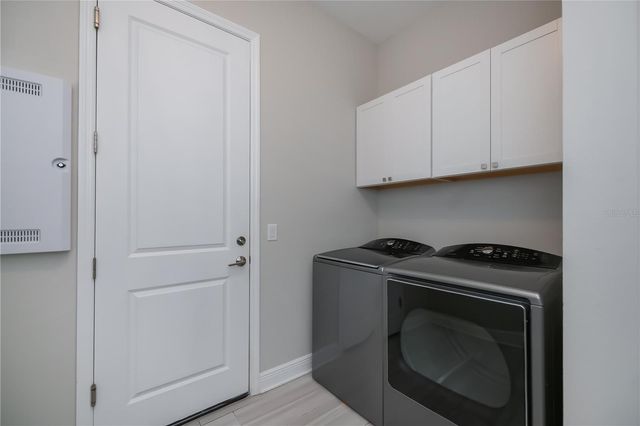 6137 LUNGO LAGO DRIVE, Sarasota, FL 34241