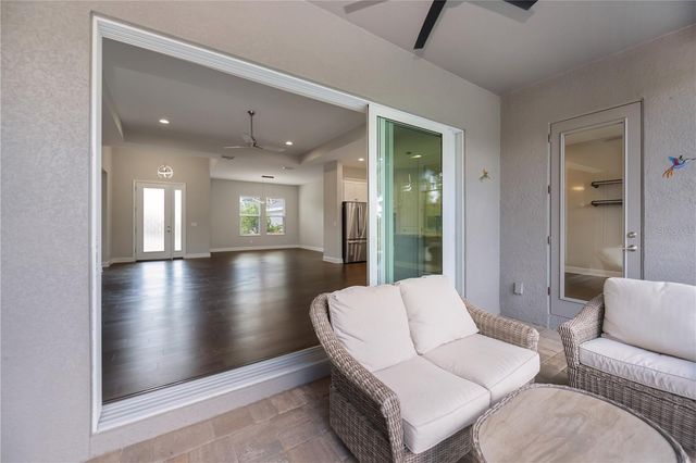 6137 LUNGO LAGO DRIVE, Sarasota, FL 34241