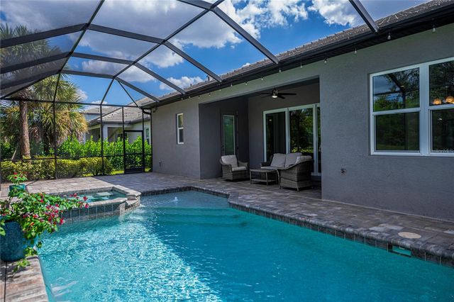 6137 LUNGO LAGO DRIVE, Sarasota, FL 34241