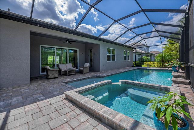 6137 LUNGO LAGO DRIVE, Sarasota, FL 34241