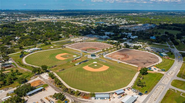 6137 LUNGO LAGO DRIVE, Sarasota, FL 34241