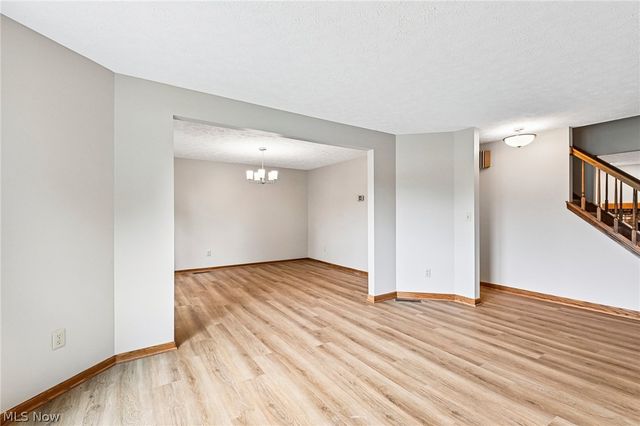941 Karla Drive, Clinton, OH 44216