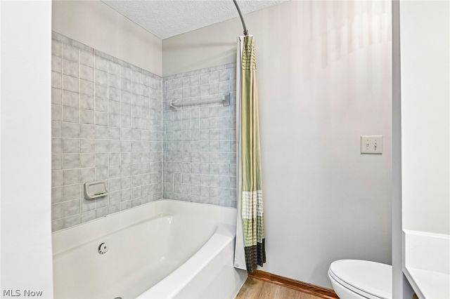 941 Karla Drive, Clinton, OH 44216