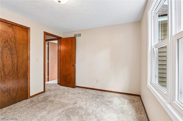 941 Karla Drive, Clinton, OH 44216