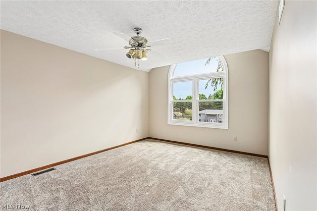 941 Karla Drive, Clinton, OH 44216