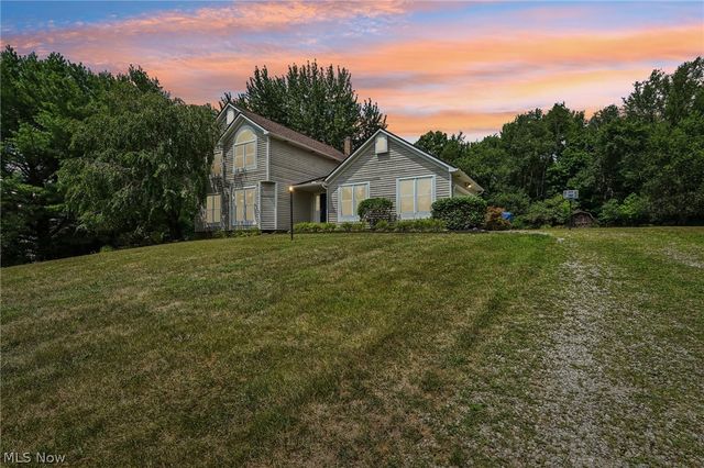 941 Karla Drive, Clinton, OH 44216