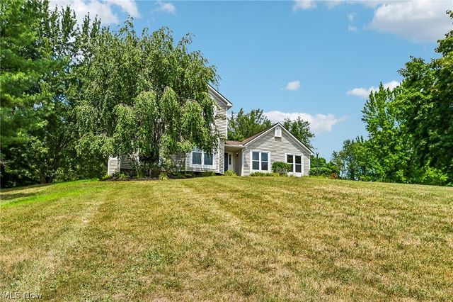 941 Karla Drive, Clinton, OH 44216
