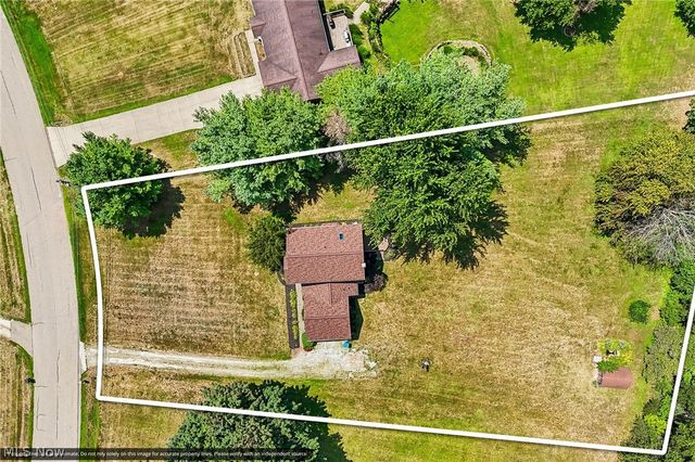 941 Karla Drive, Clinton, OH 44216