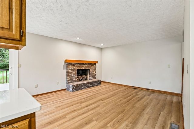 941 Karla Drive, Clinton, OH 44216