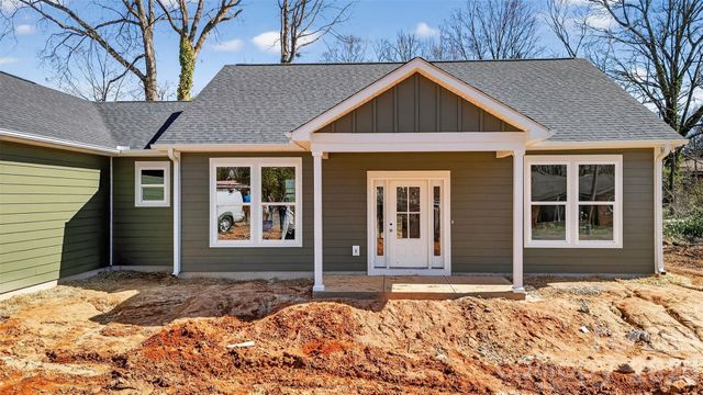 413 Dogwood Lane, Statesville, NC 28625
