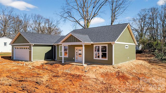 413 Dogwood Lane, Statesville, NC 28625