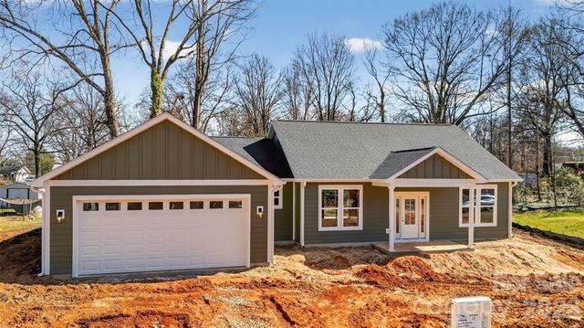 413 Dogwood Lane, Statesville, NC 28625