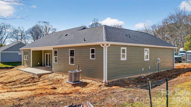413 Dogwood Lane, Statesville, NC 28625