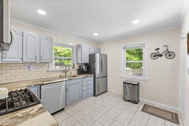 124 Pine Street, Toms River, NJ 08753