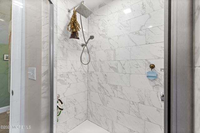 124 Pine Street, Toms River, NJ 08753