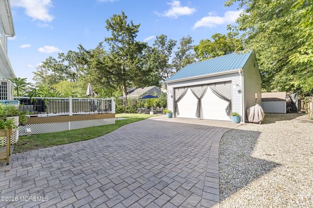 124 Pine Street, Toms River, NJ 08753