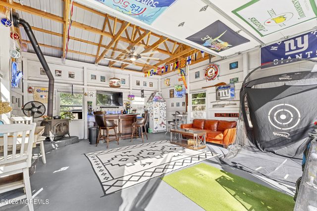 124 Pine Street, Toms River, NJ 08753