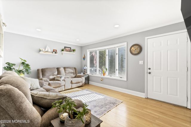 124 Pine Street, Toms River, NJ 08753