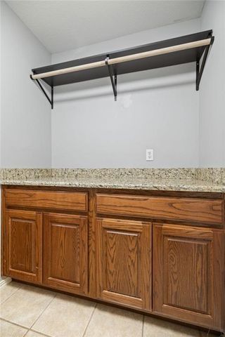 1406 Latisha Lane, Siloam Springs, AR 72761